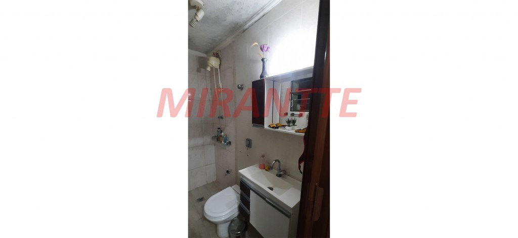 Sobrado de 130m² com 3 quartos em Água Fria