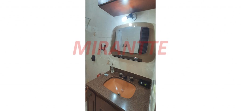 Sobrado de 130m² com 3 quartos em Água Fria