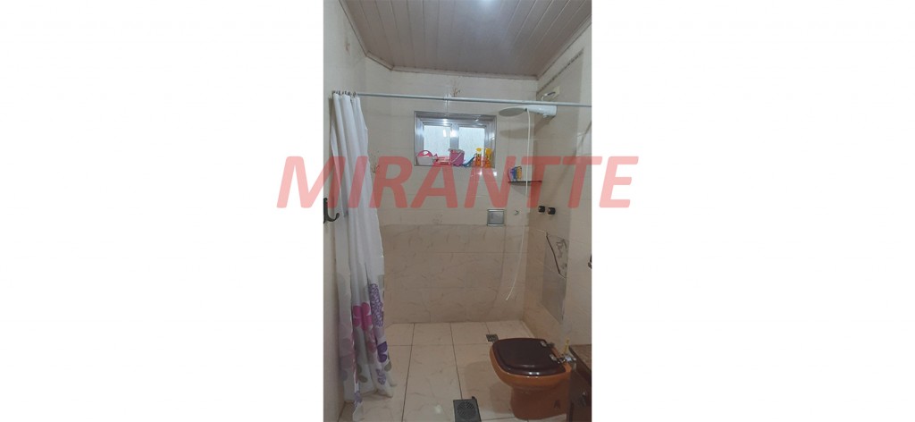 Sobrado de 130m² com 3 quartos em Água Fria