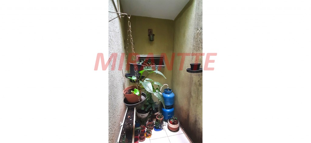 Sobrado de 130m² com 3 quartos em Água Fria