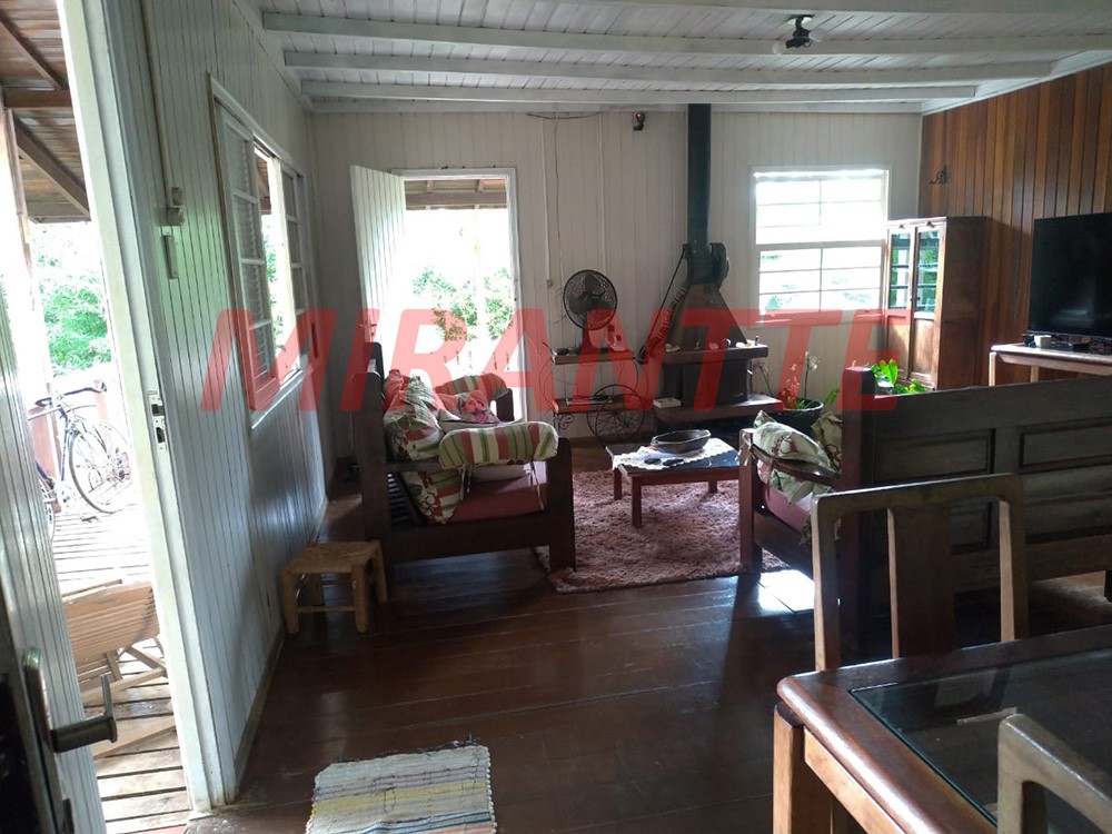 ChÁcara de 250m² com 3 quartos em Serra da Cantareira