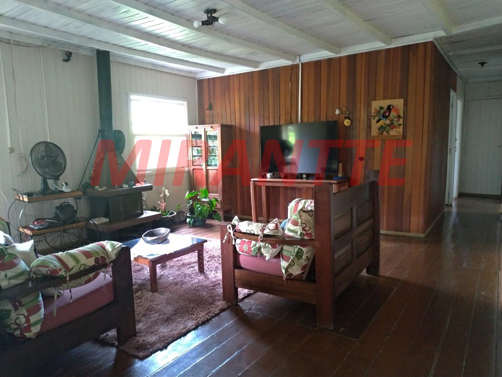 ChÁcara de 250m² com 3 quartos em Serra da Cantareira