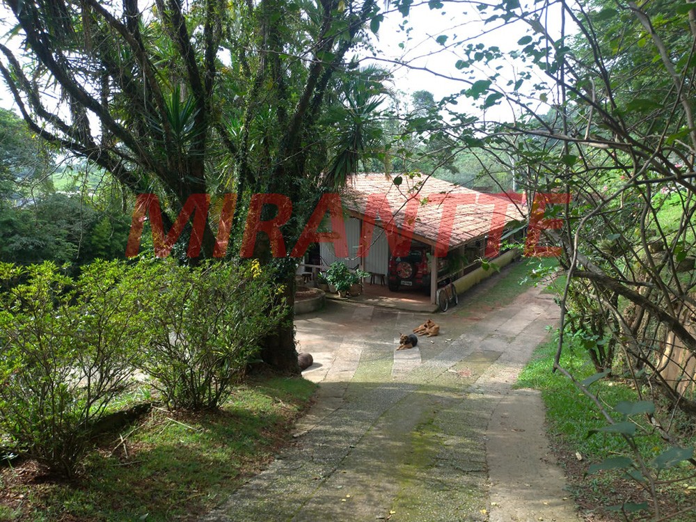 ChÁcara de 250m² com 3 quartos em Serra da Cantareira