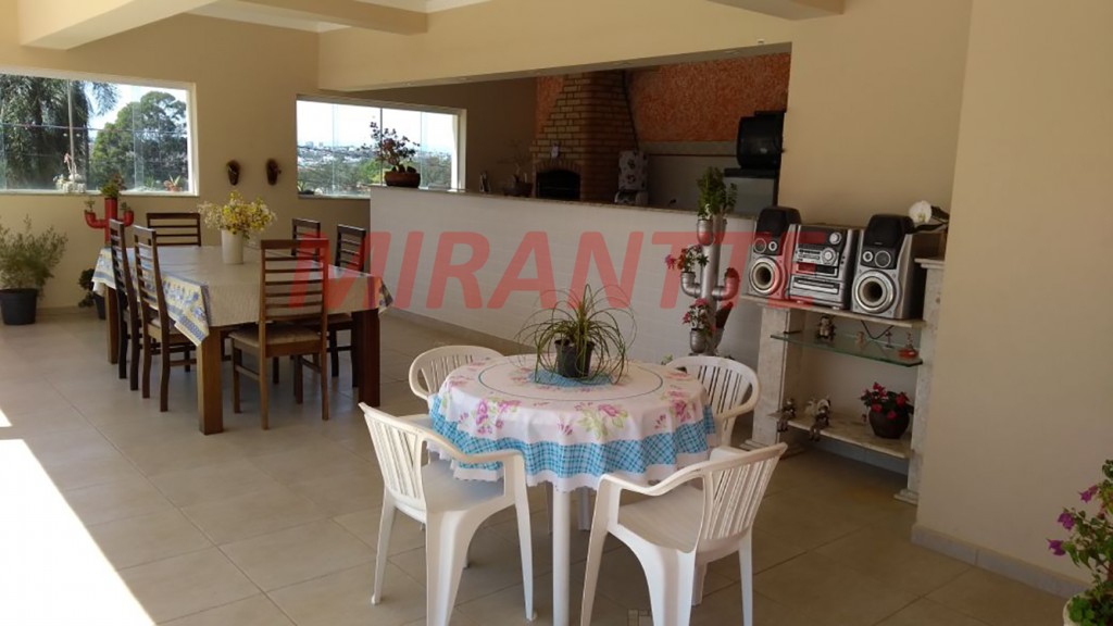 Casa terrea de 547m² com 5 quartos em CENTRO
