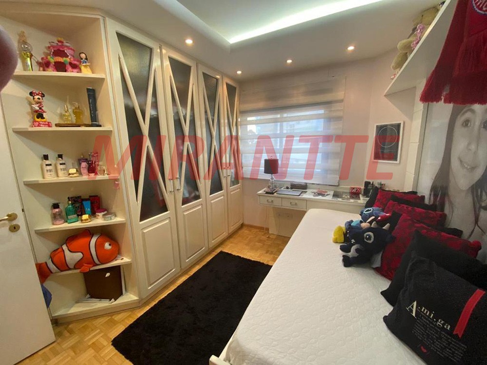 Apartamento com 3 quartos em Anália Franco