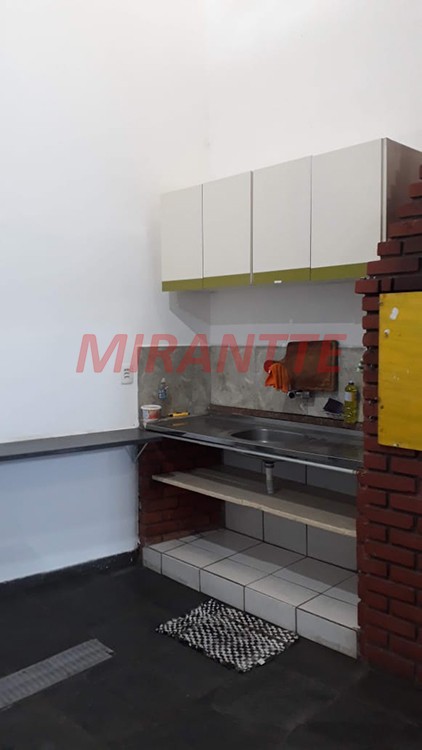 Sobrado de 218m² com 4 quartos em Vila Maria Alta
