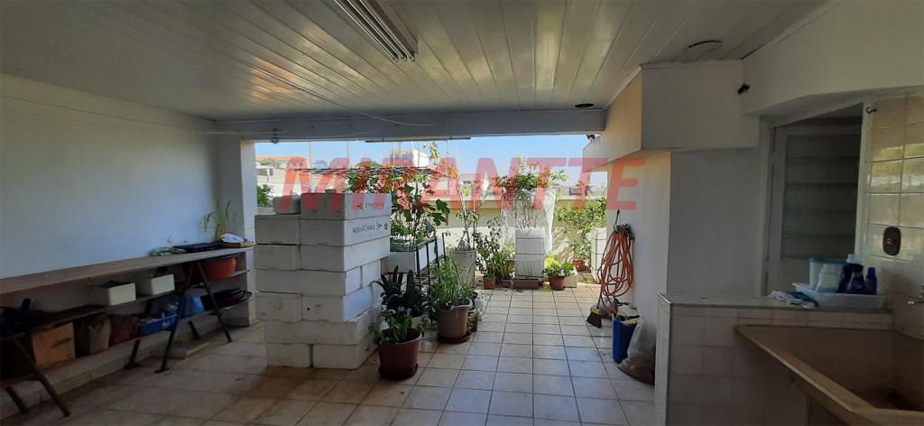 Sobrado de 750m² com 6 quartos em Vila Prudente