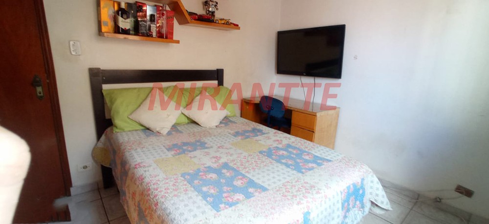 Sobrado de 120m² com 2 quartos em Vila Nivi