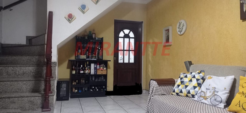 Sobrado de 120m² com 2 quartos em Vila Nivi