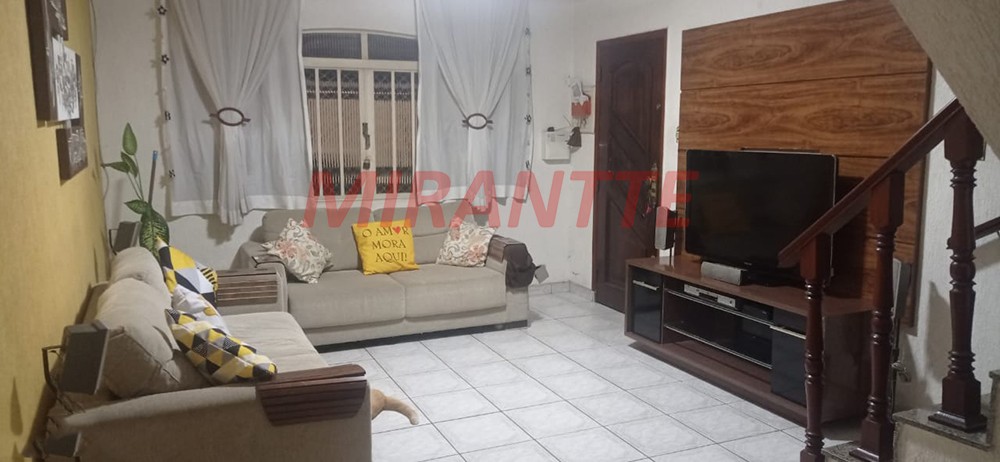 Sobrado de 120m² com 2 quartos em Vila Nivi