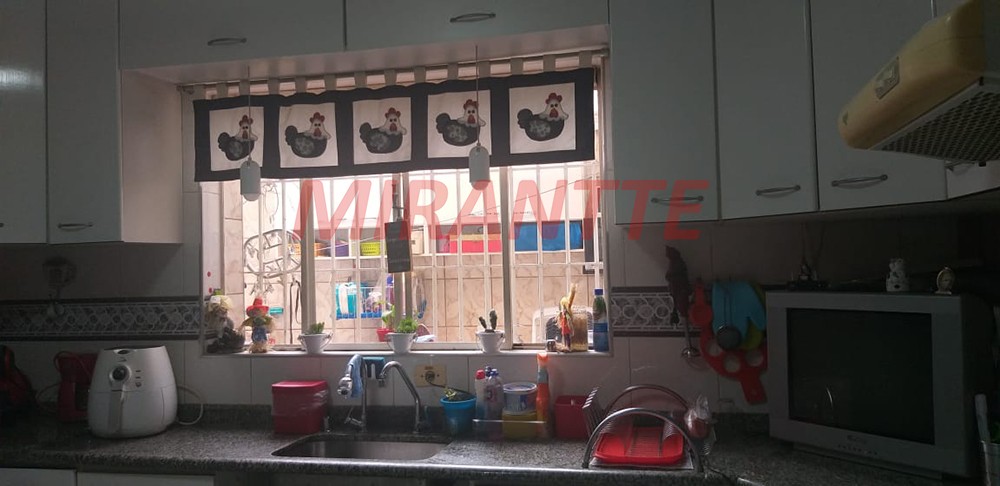 Sobrado de 120m² com 2 quartos em Vila Nivi