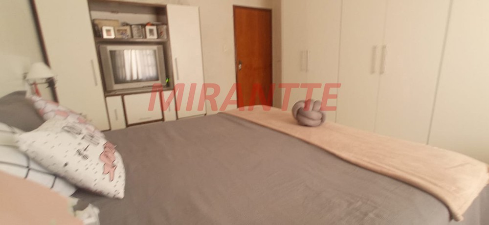 Sobrado de 120m² com 2 quartos em Vila Nivi