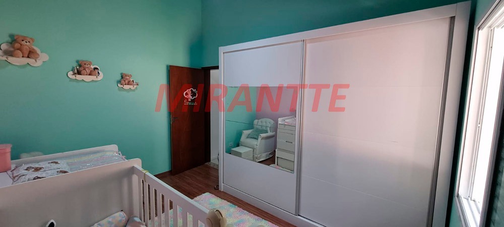Sobrado de 400m² com 4 quartos em Serra da Cantareira