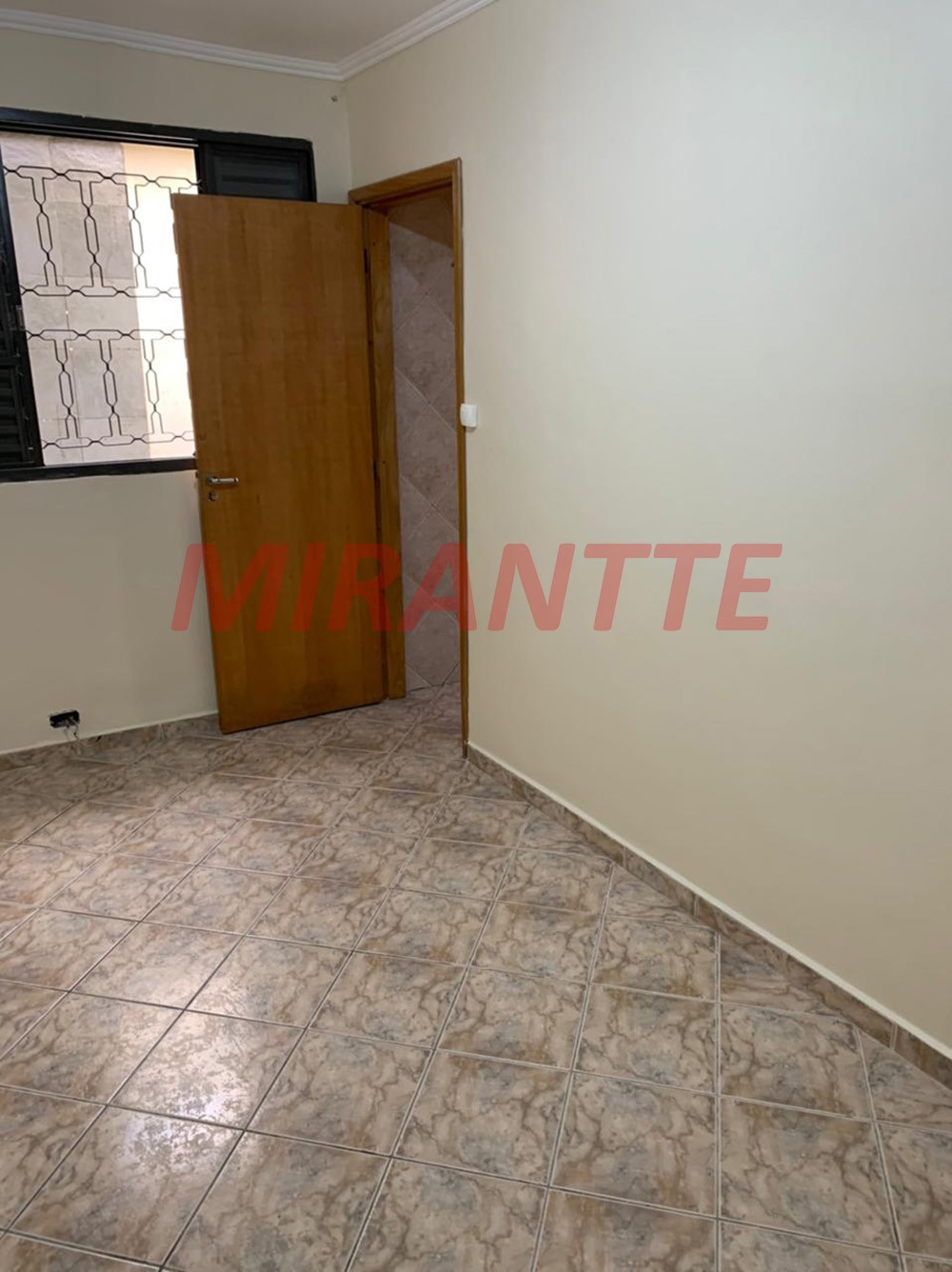 Sobrado de 200m² com 3 quartos em Santana