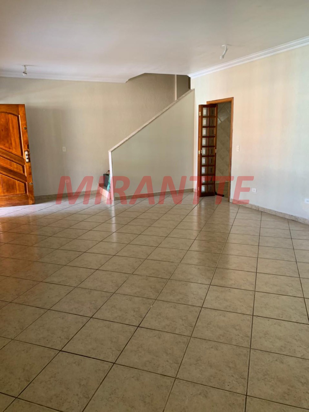 Sobrado de 200m² com 3 quartos em Santana
