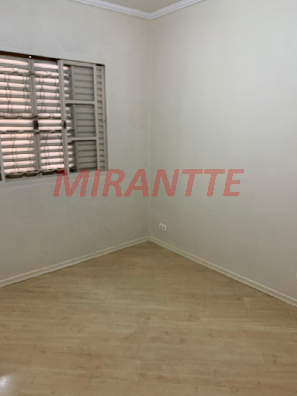 Sobrado de 200m² com 3 quartos em Santana