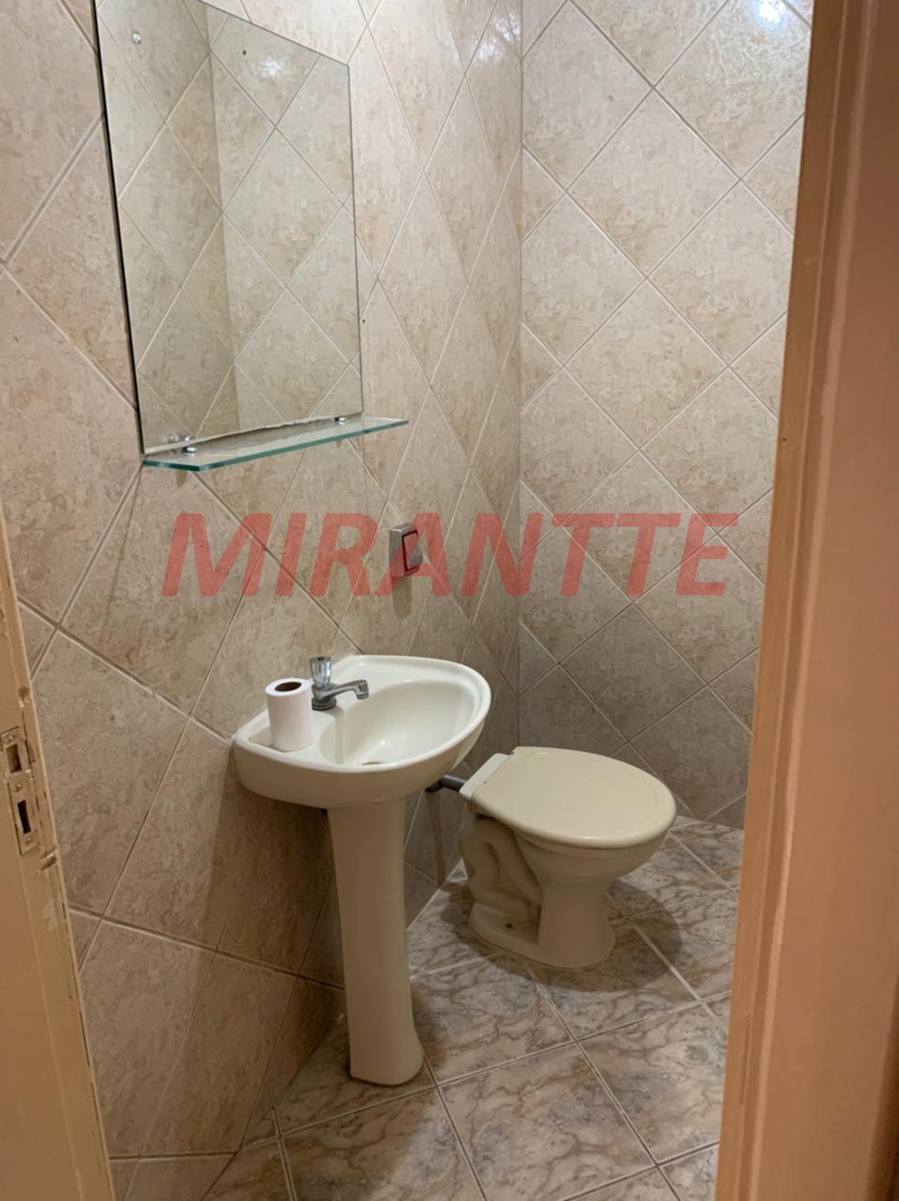 Sobrado de 200m² com 3 quartos em Santana