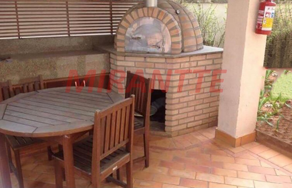 Apartamento de 60m² com 2 quartos em Limão