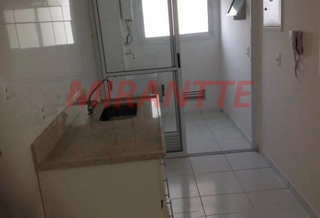 Apartamento de 60m² com 2 quartos em Limão