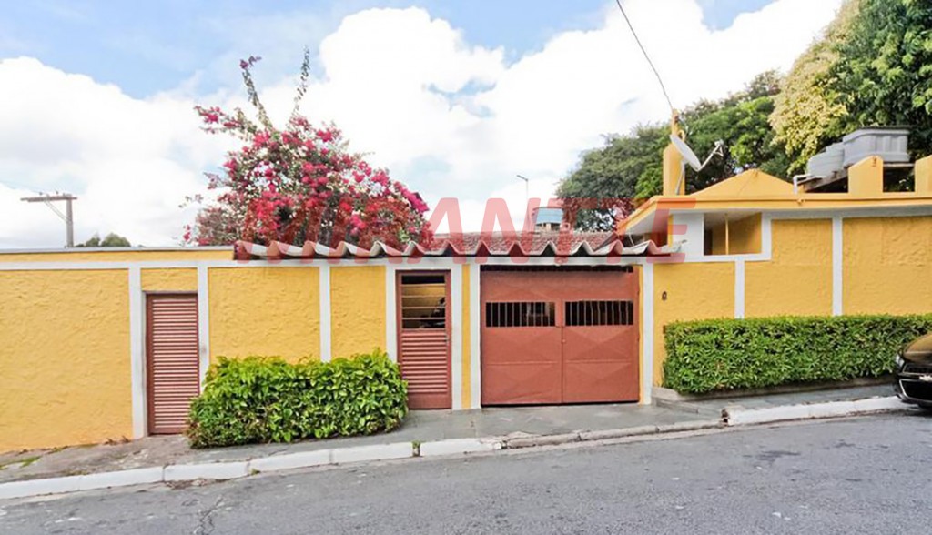 Casa terrea de 282m² com 4 quartos em Vila Iorio