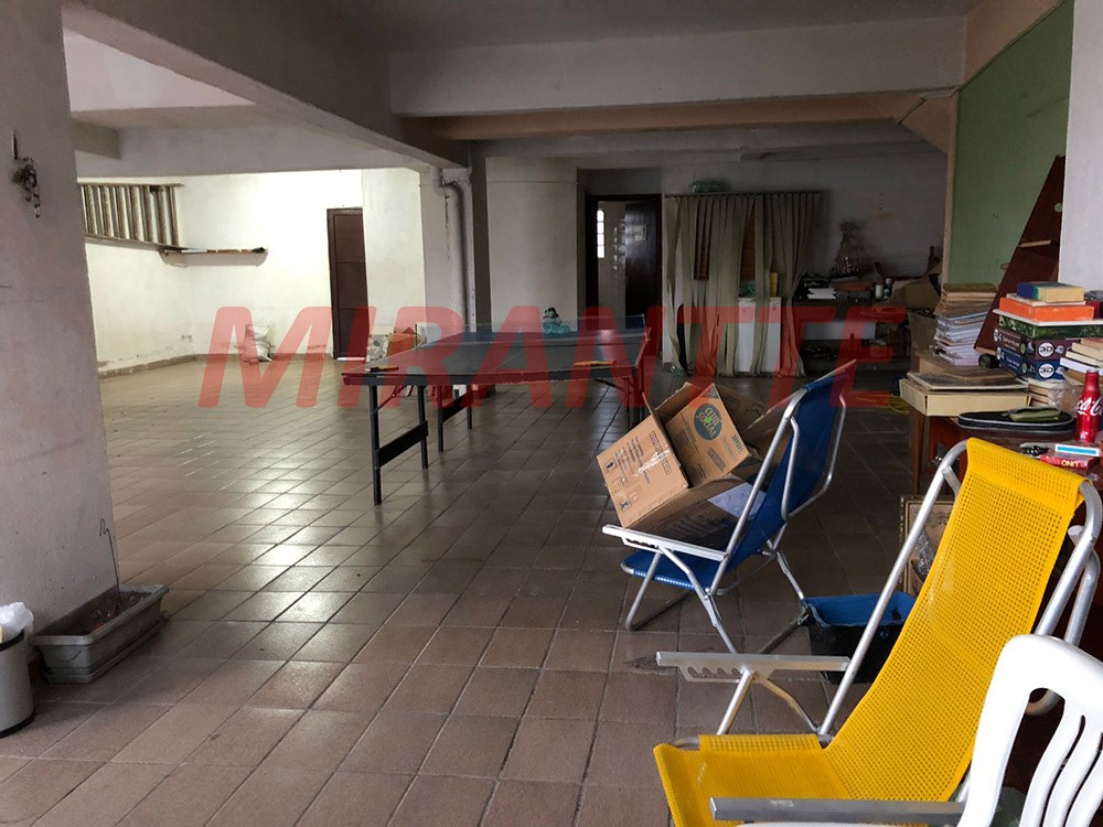 Sobrado de 300m² com 3 quartos em Vila Romero