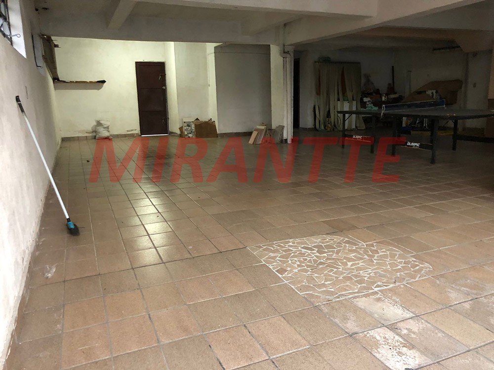 Sobrado de 300m² com 3 quartos em Vila Romero