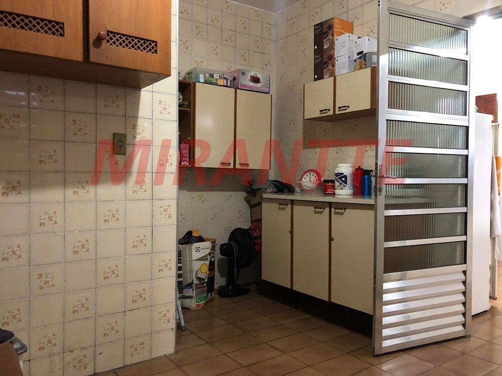 Sobrado de 300m² com 3 quartos em Vila Romero