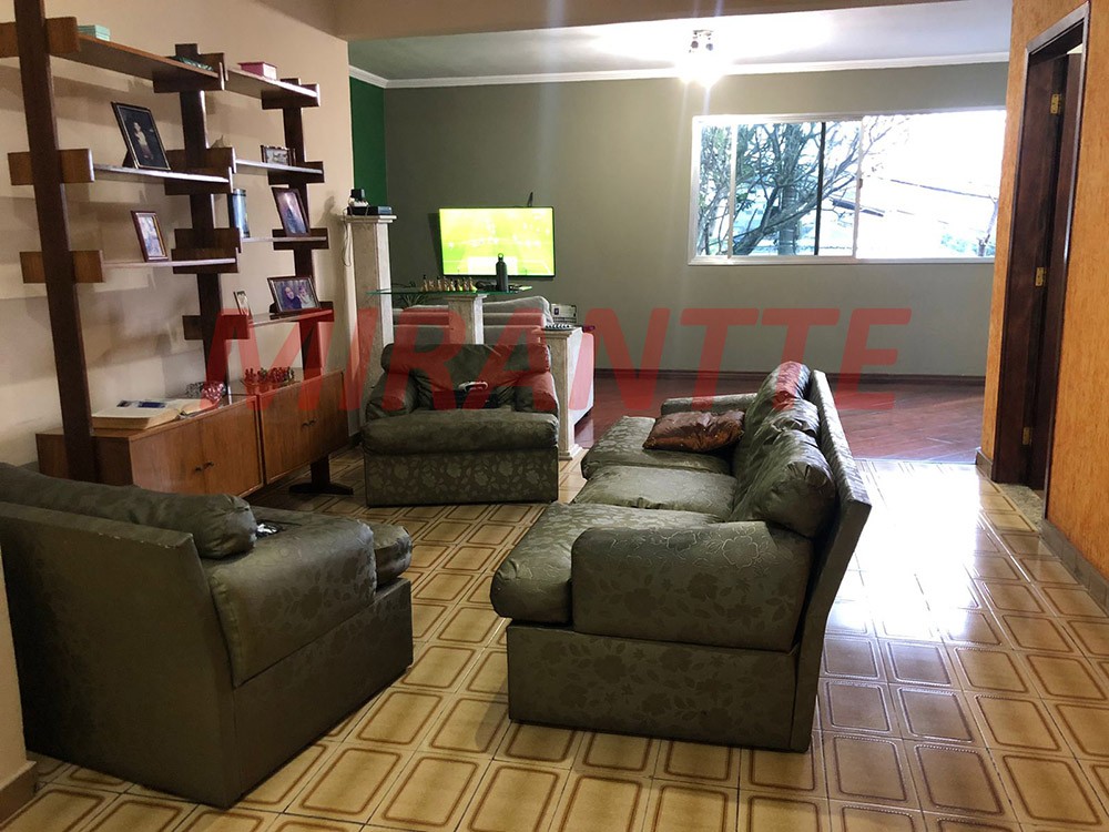Sobrado de 300m² com 3 quartos em Vila Romero