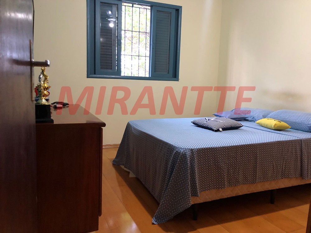 Sobrado de 300m² com 3 quartos em Vila Romero