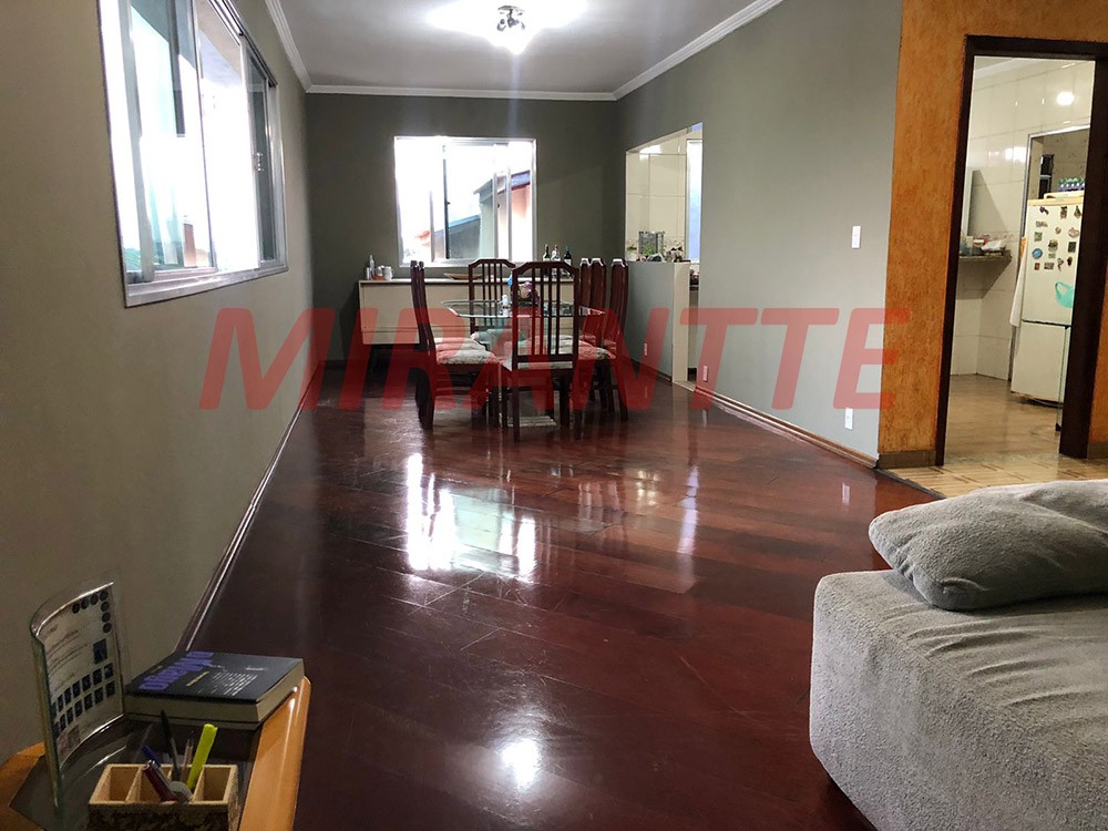 Sobrado de 300m² com 3 quartos em Vila Romero