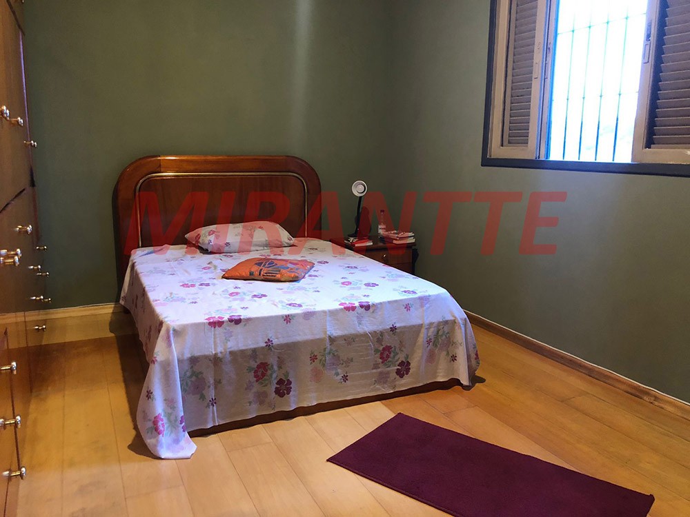 Sobrado de 300m² com 3 quartos em Vila Romero