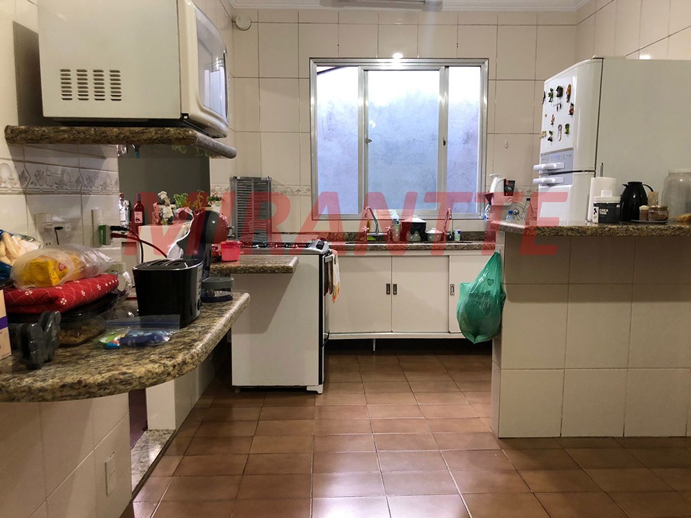 Sobrado de 300m² com 3 quartos em Vila Romero