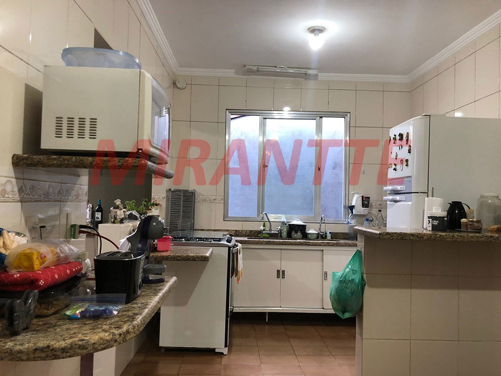 Sobrado de 300m² com 3 quartos em Vila Romero
