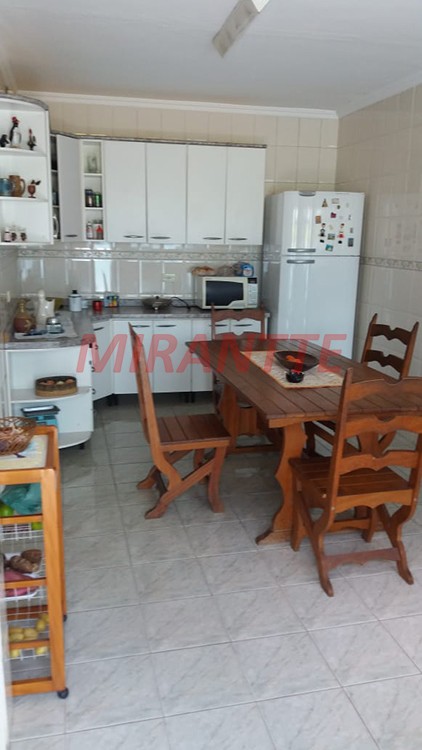 Sobrado de 232m² com 5 quartos em Imirim
