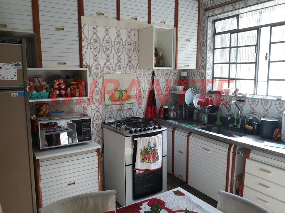 Casa terrea de 262m² com 3 quartos em Chora Menino