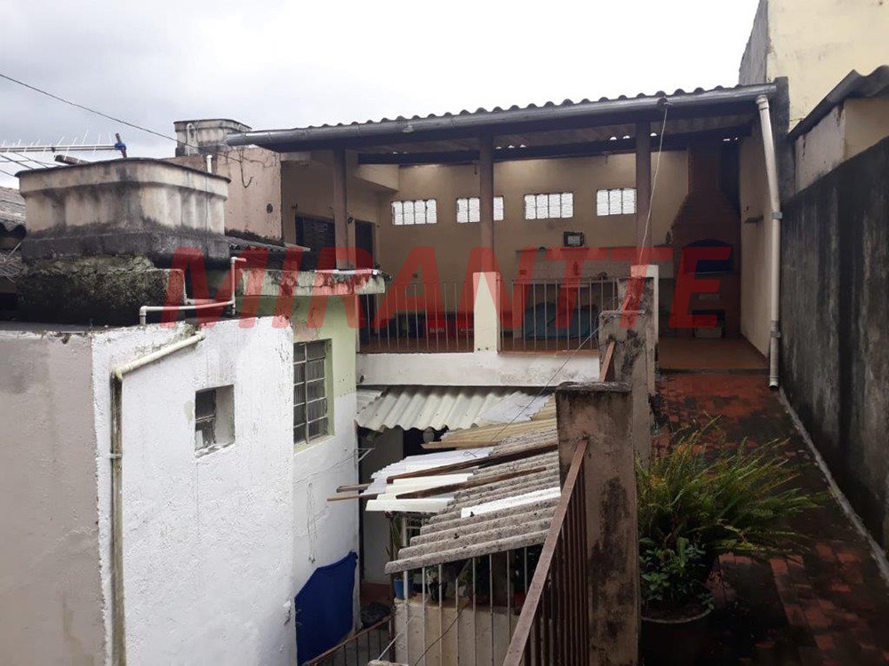 Casa terrea de 262m² com 3 quartos em Chora Menino