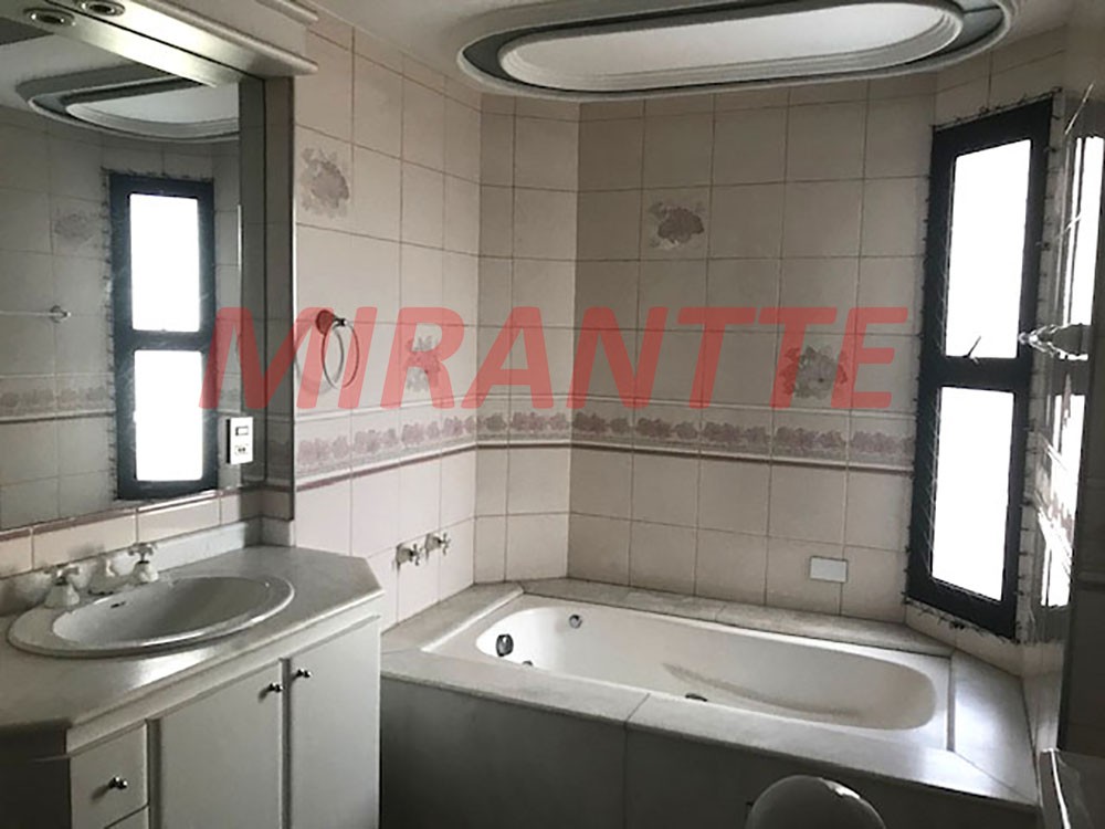Apartamento de 222m² com 3 quartos em Centro