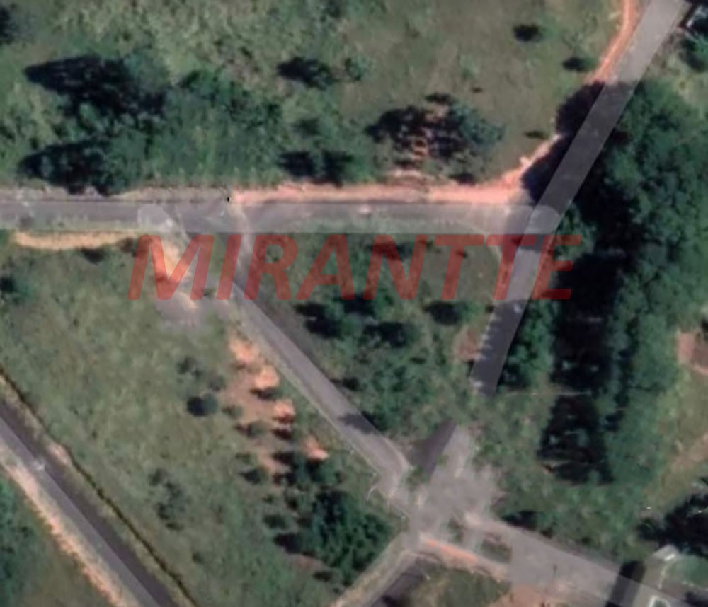 Terreno de 250m² em CENTRO