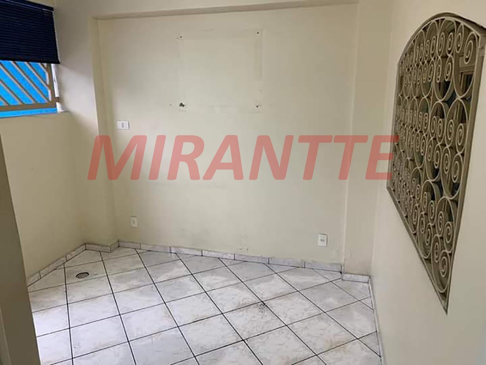 Comercial de 238.7m² em Jardim Cumbica
