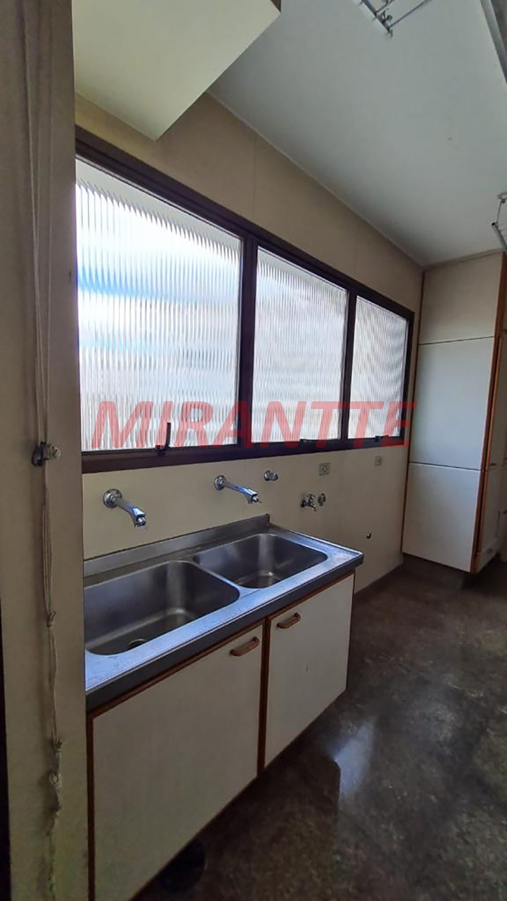 Apartamento de 170m² com 3 quartos em Moema