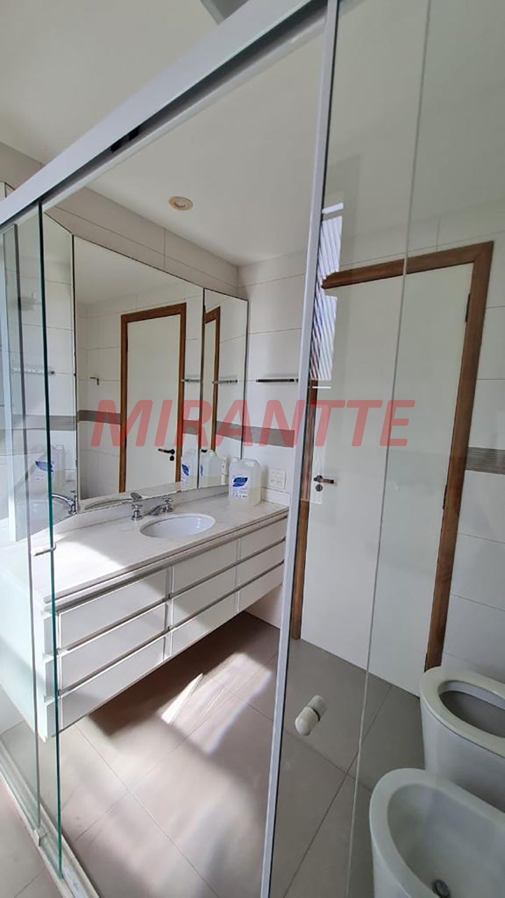 Apartamento de 170m² com 3 quartos em Moema