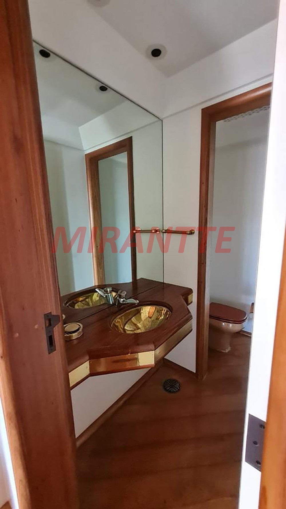 Apartamento de 170m² com 3 quartos em Moema