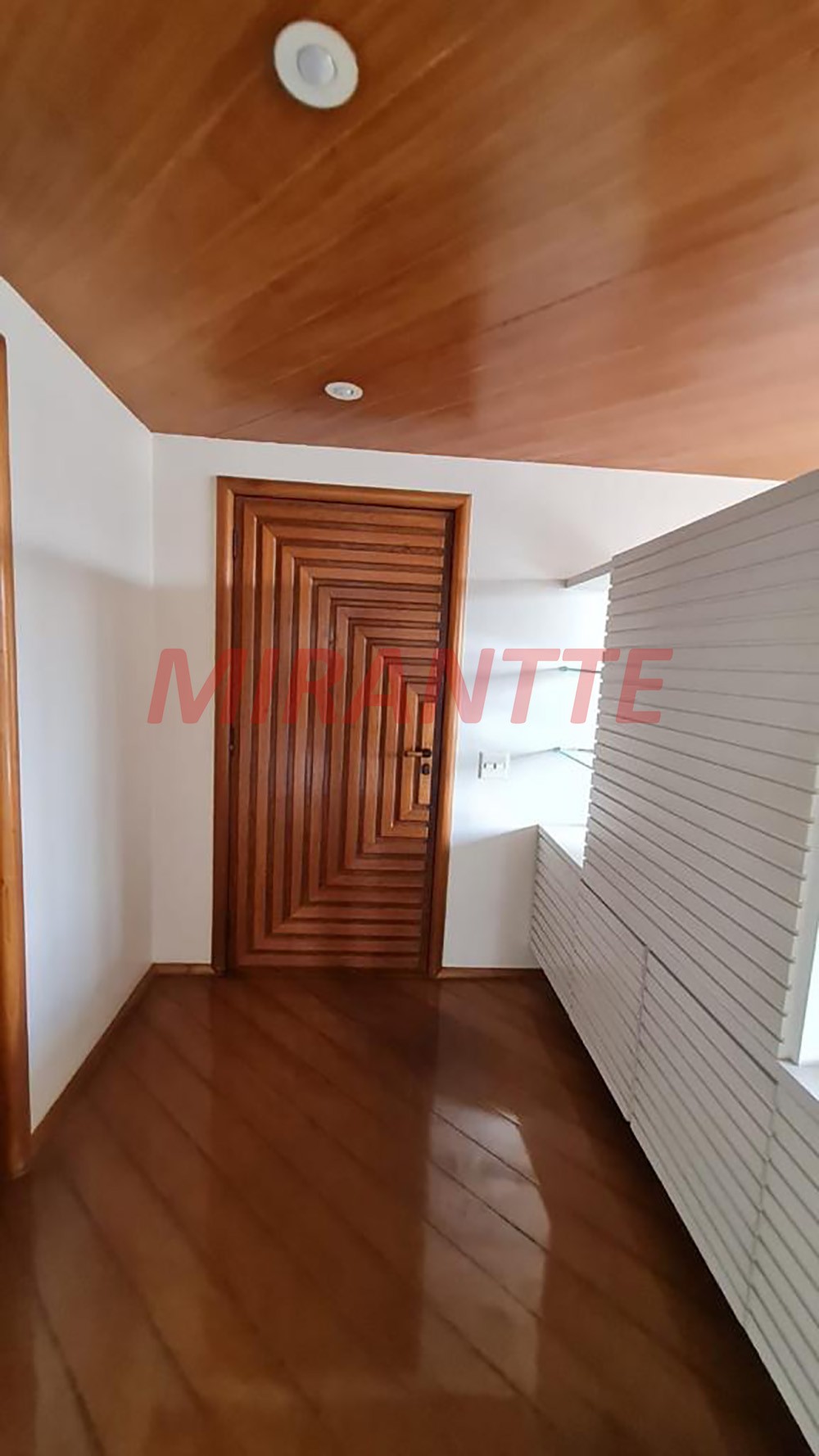 Apartamento de 170m² com 3 quartos em Moema