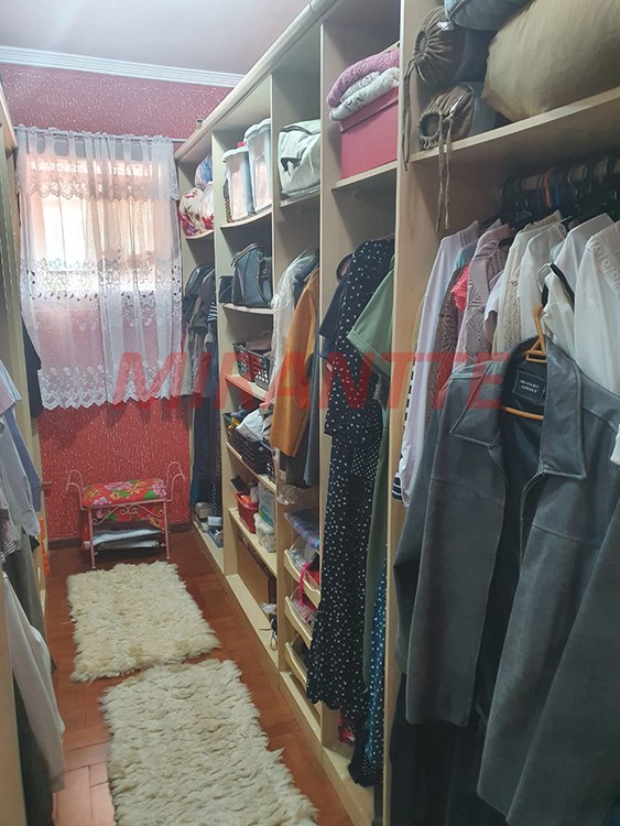 Casa terrea de 750m² com 5 quartos em VILA MACHADO