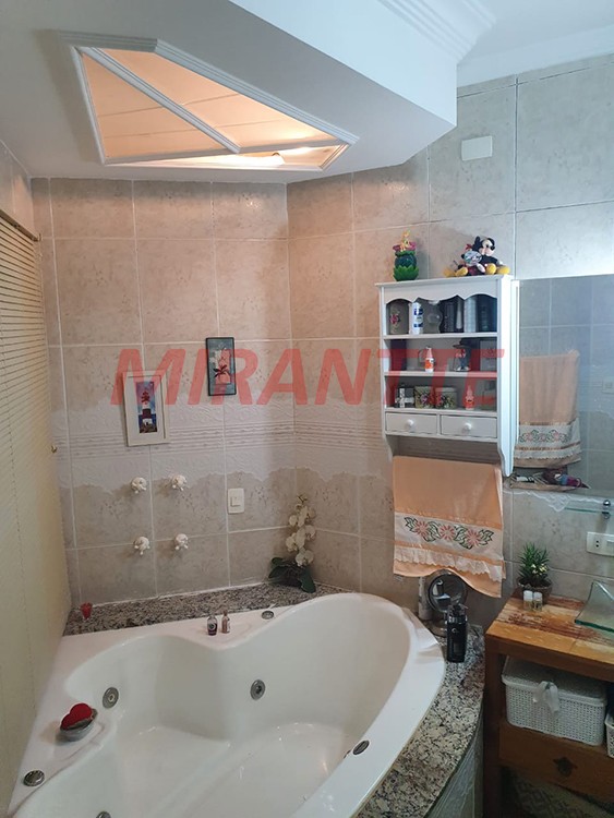 Casa terrea de 750m² com 5 quartos em VILA MACHADO