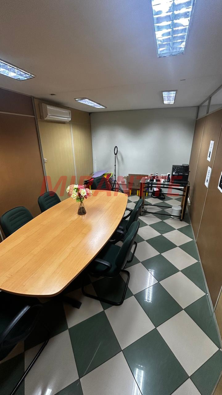 Comercial de 2808m² em Casa Verde