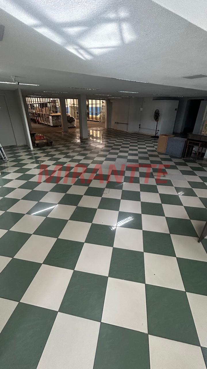 Comercial de 2808m² em Casa Verde