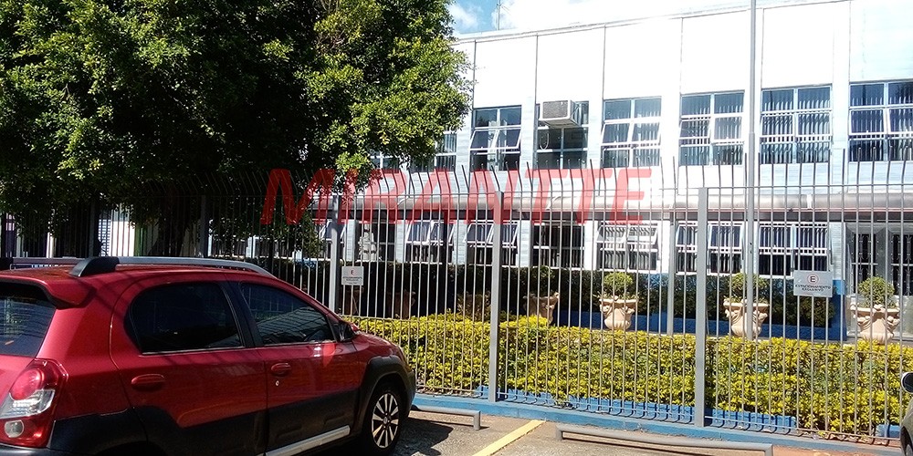 Comercial de 2808m² em Casa Verde