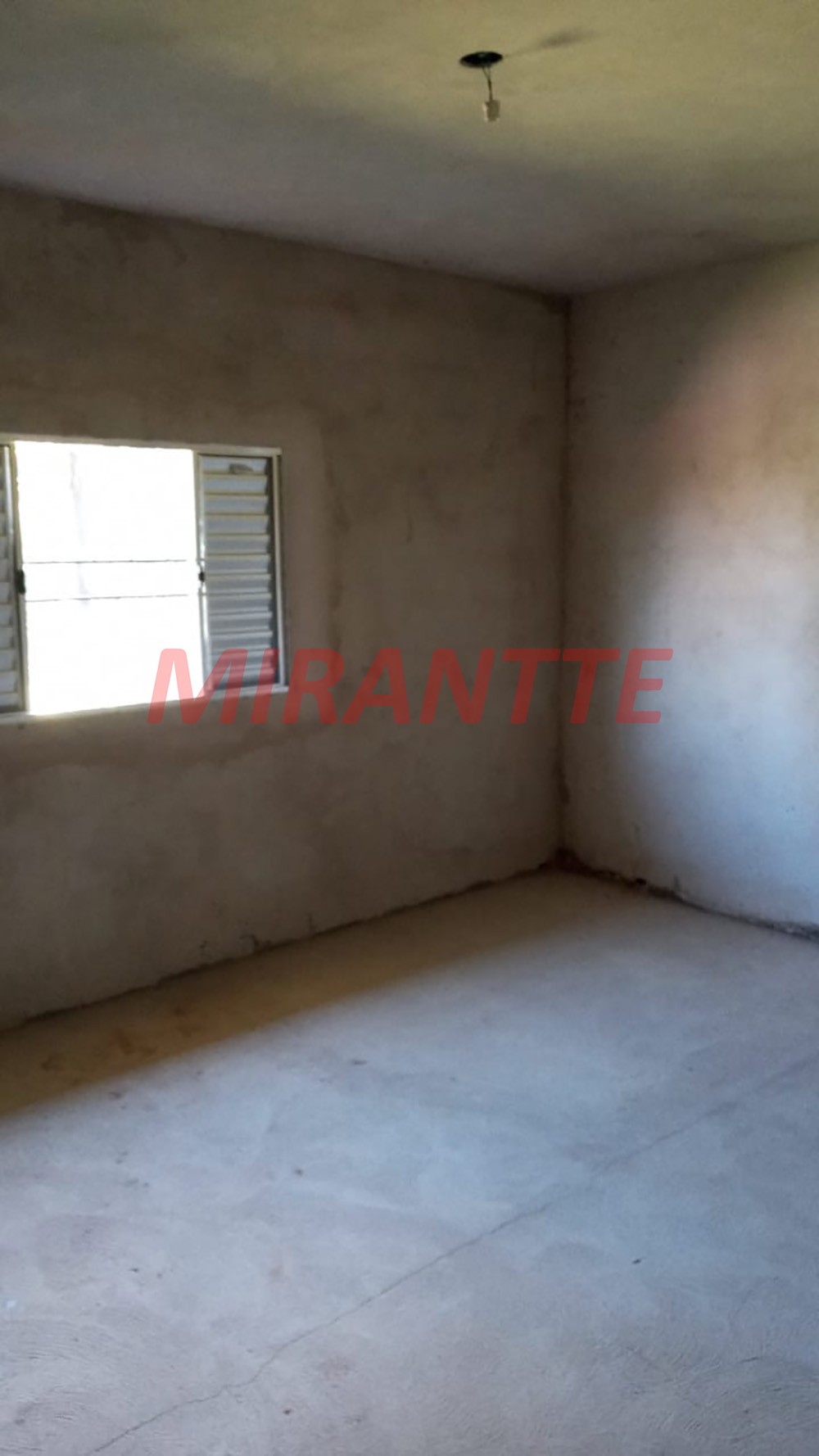 Casa terrea com 2 quartos em CAMPO DE BOITUVA