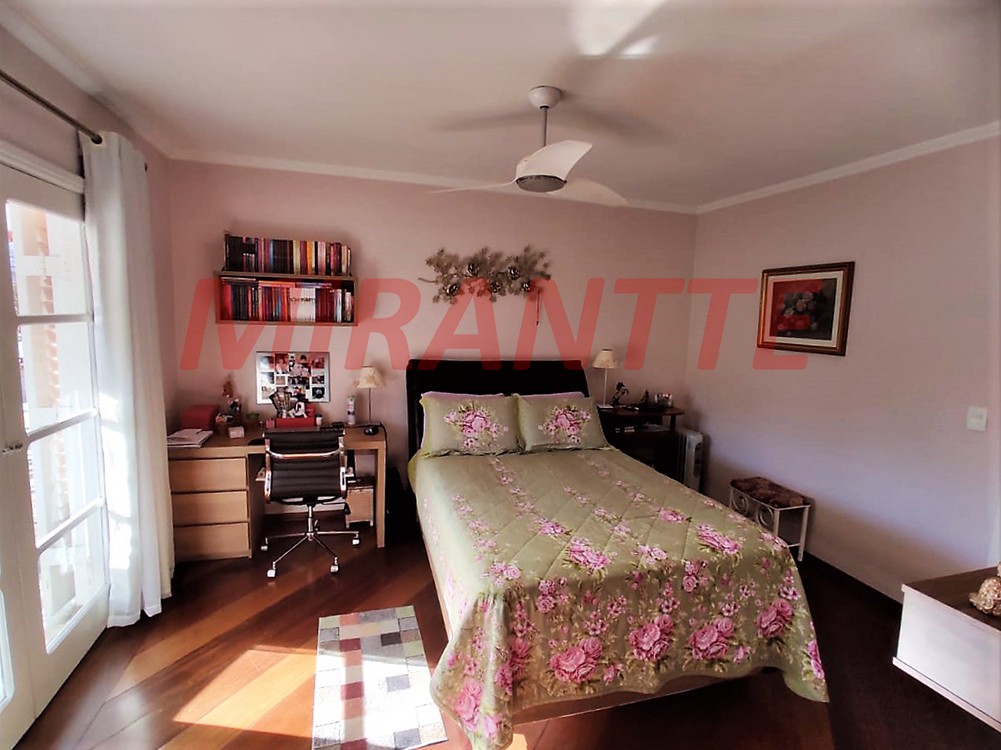 Sobrado de 377m² com 3 quartos em Jardim Leonor Mendes De Barros